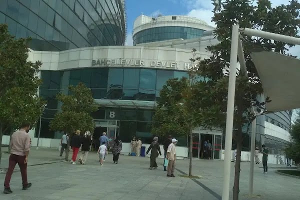 İstanbul Fizik Tedavi Rehabilitasyon Eğitim Ve Araştırma Hastanesi - Resim 10