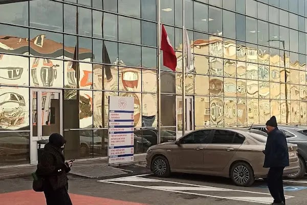 İstanbul Fizik Tedavi Rehabilitasyon Eğitim Ve Araştırma Hastanesi - Resim 11