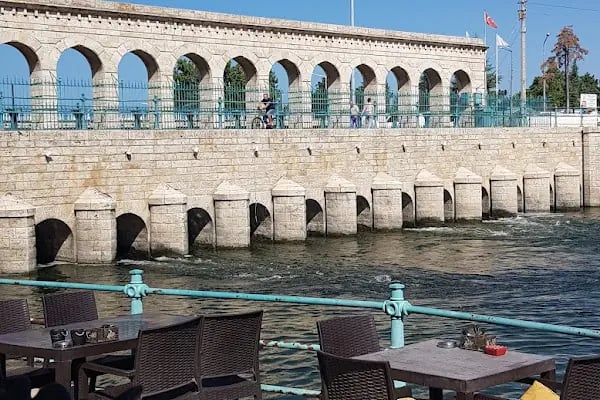 Beyaz Park Cafe ve Aile çay bahçesi - Resim 5
