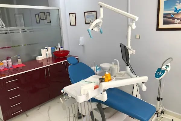 Özel Çamdibi Ağız Ve Diş Sağlığı Polikliniği - Resim 12