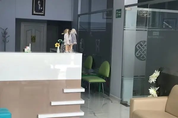 Özel Çamdibi Ağız Ve Diş Sağlığı Polikliniği - Resim 11