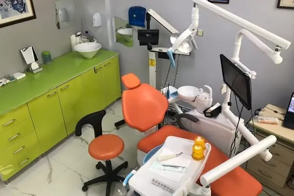 Özel Çamdibi Ağız Ve Diş Sağlığı Polikliniği - Resim 15