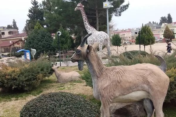 Belediye Parkı - Resim 11