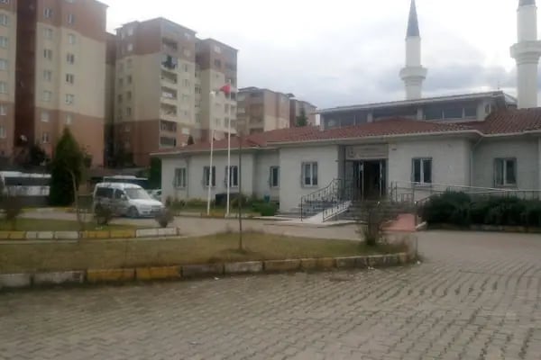 T.C. Sağlık Bakanlığı Çayirova İpek Harmancı Aile Sağlığı Merkezi - Resim 2