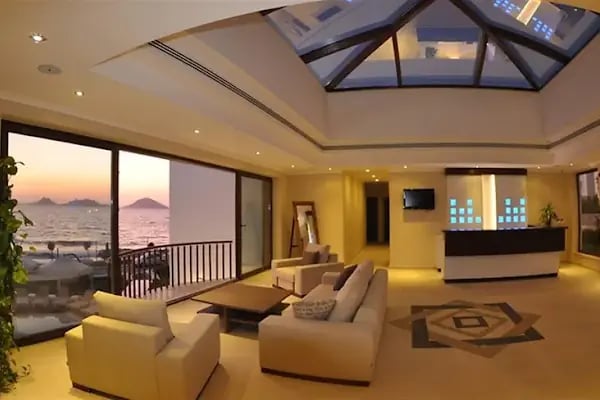 Small Beach Hotel - Resim 6