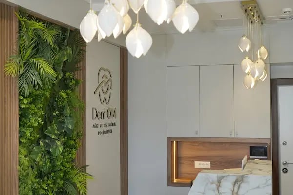 DentOM Ağız ve Diş Sağlığı Polikliniği - Resim 2