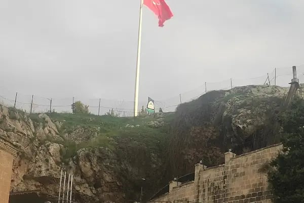 Çok Katlı Kapalı Otopark - Resim 1