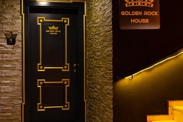 Golden Rock House - Resim 8