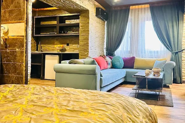 Golden Rock House - Resim 4