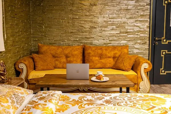 Golden Rock House - Resim 5