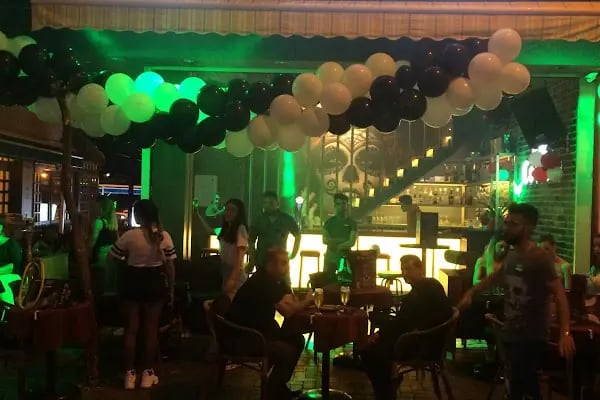 Küçük Adam (Cafe &amp; Pub) - Resim 2
