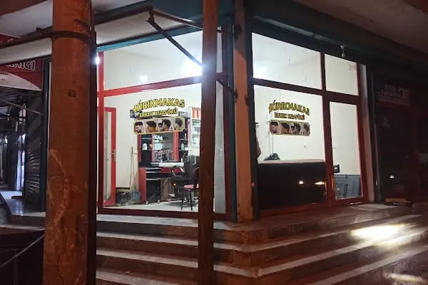Kırık Makas Erkek Kuaförü - Resim 2