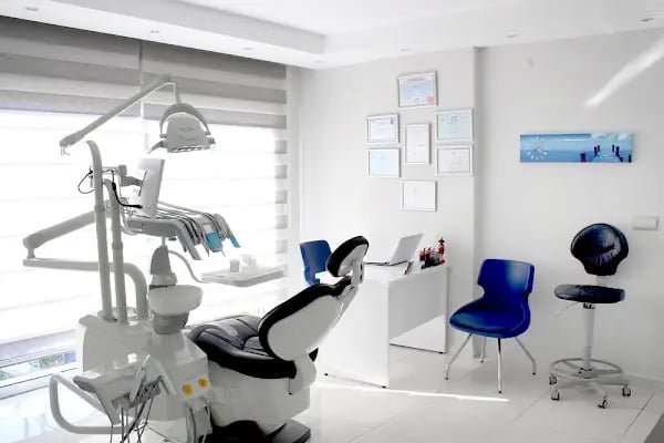 Özel Alaiye Beyaz Diş Polikliniği ( White Dental Clinic) - Resim 3