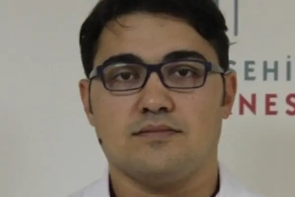 Uzm. Dr. Namıg Jafarov - Resim 1