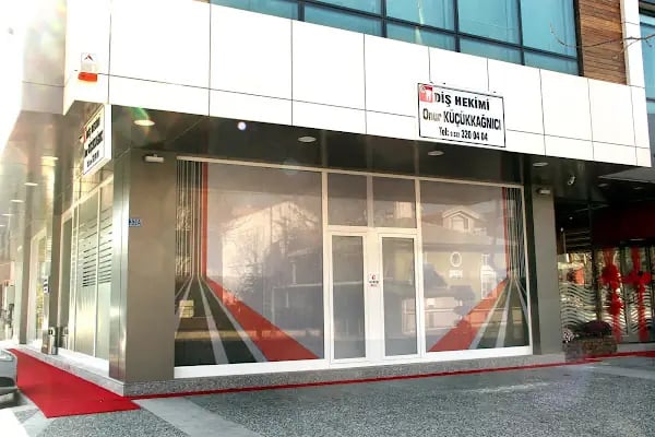 KONYA İMPLANT DİŞ ZİRKONYUM ONUR KÜÇÜKKAĞNICI ŞEFFAF PLAK DİŞTELİ GENEL ANESTEZİ UYUTARAK DİŞ TEDAVİSİ BEYAZLATMA DİŞETi - Resim 3