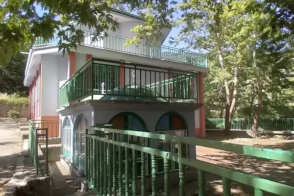 Bademli Cuma Cami - Dedeler Türbesi - Resim 3
