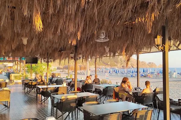 Loft Lounge Cafe - Resim 20