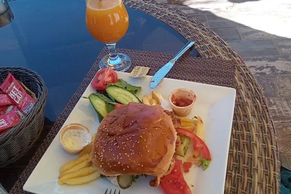 Loft Lounge Cafe - Resim 17