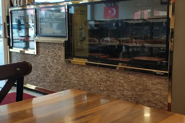 Öz Boğaziçi Etli Pide Salonu - Resim 2