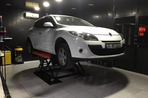 VIPARK EXCLUSIVE CAR CARE ÖZEL ARAÇ BAKIM MERKEZI - Resim 14