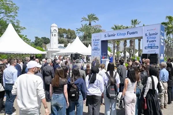 İzkitap İzmir Kitap Fuarı - Resim 6