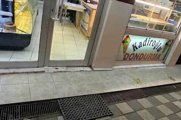 Kadiroğlu Pastanesi - İmalat - Resim 4