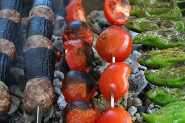 Meşhur Kebap Salonu - Resim 3