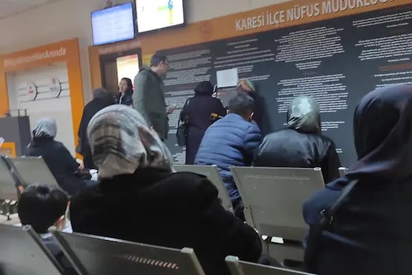 Altıeylül Ve Karesi Nüfus Müdürlüğü - Resim 5