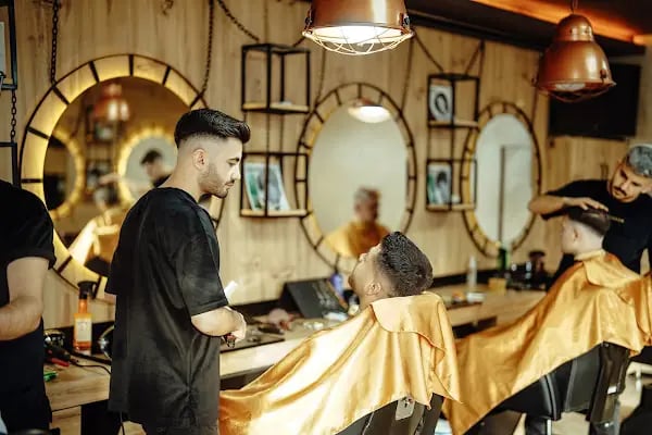 Fatih Demiröz Hair Designer Erkek Kuaförü Bağcılar İstanbul - Resim 2