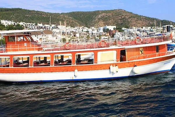 Bodrum Tekne Kiralama - Renkli Tatil - Resim 12