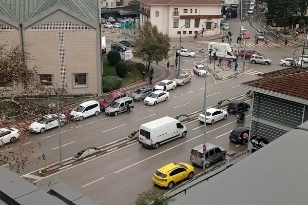 Kapalı Otopark - Resim 1