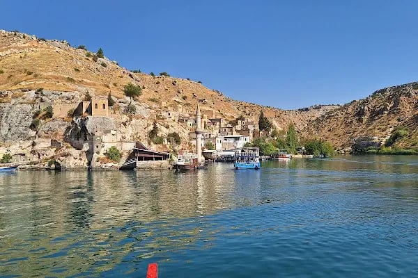 HALFETİ SAKLI CENNET - Resim 12