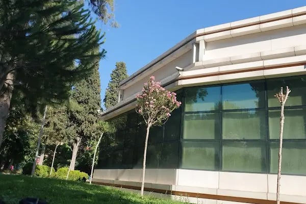 Uğur Mumcu Kültür Ve Sanat Merkezi - Resim 14