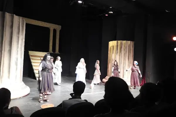 Uğur Mumcu Kültür Ve Sanat Merkezi - Resim 4
