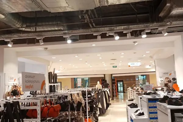 FLO Kale AVM Mağazası - Resim 5