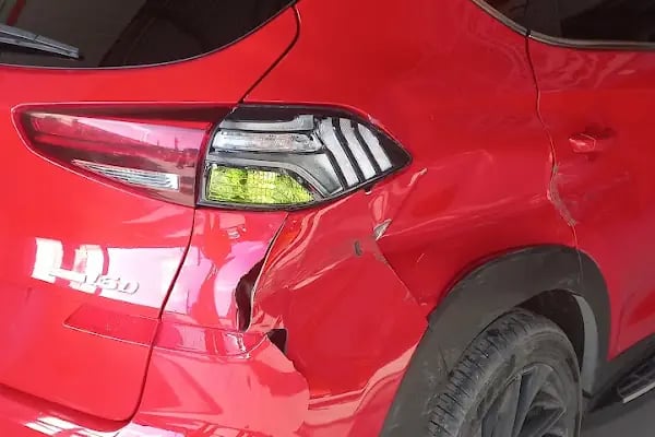 TEKNİSYEN OTO KAPORTA hasar onarım merkezi - Resim 17
