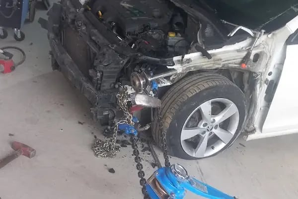 TEKNİSYEN OTO KAPORTA hasar onarım merkezi - Resim 8
