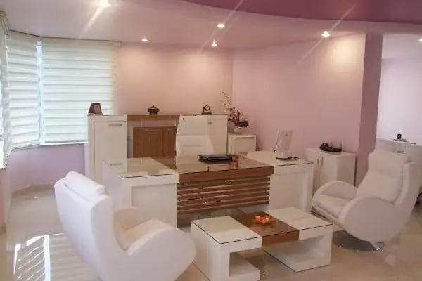 Dr. Kayapınar Plastik ve Estetik Cerrahi Kliniği - Resim 1