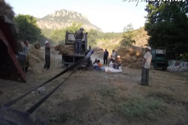 Haci ahmetli tepekoy mezarligi - Resim 3