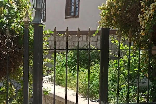 İki Şerefeli Cami - Resim 4