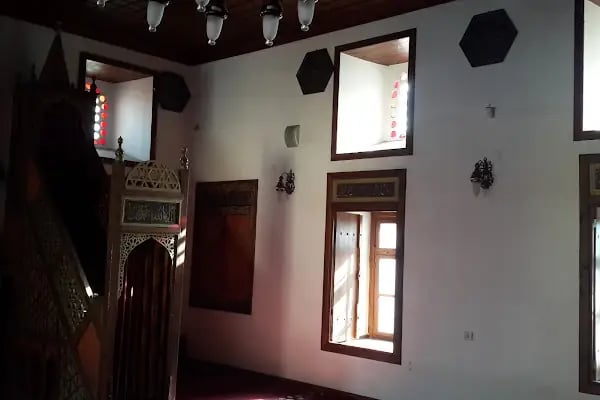 İki Şerefeli Cami - Resim 12