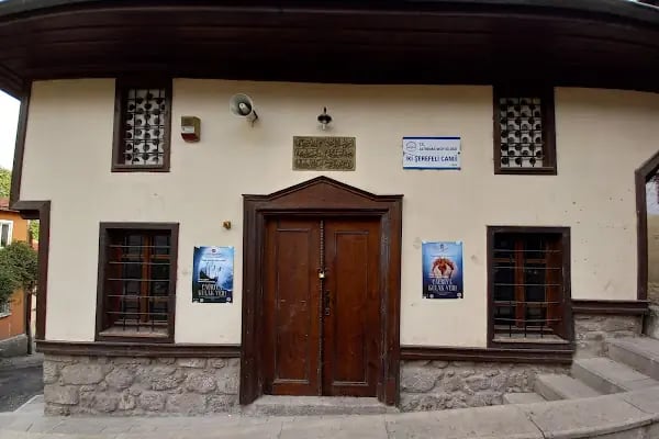 İki Şerefeli Cami - Resim 17