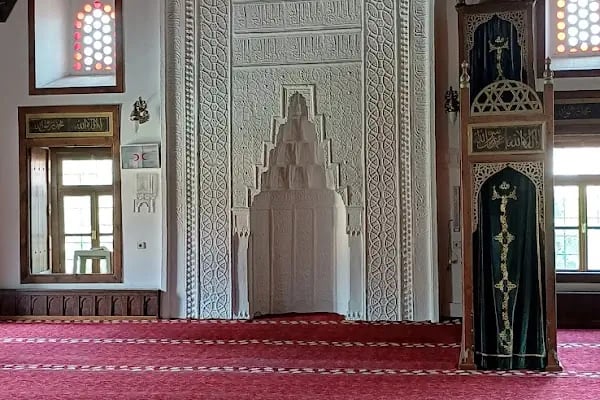 İki Şerefeli Cami - Resim 3