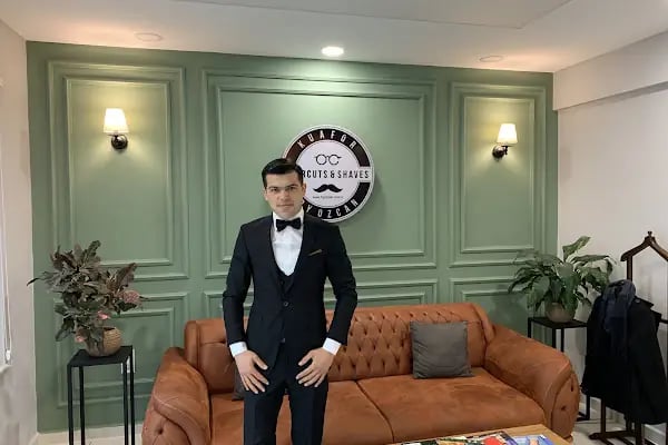 Erkek Kuaförü By Özcan . Friseur. barber. Перукарня. Парикмахерская. - Resim 14