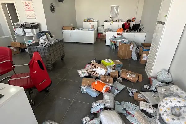 Aras Kargo Aksu Şubesi - Resim 5