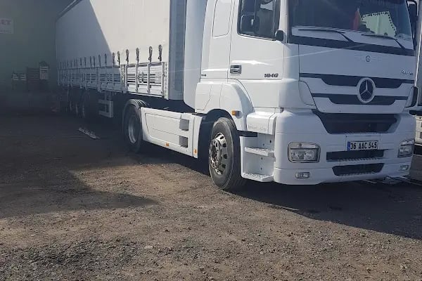 Kars Belediyesi Toptancı Sebze Hali - Resim 4