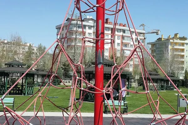 Adalet Parkı - Resim 16