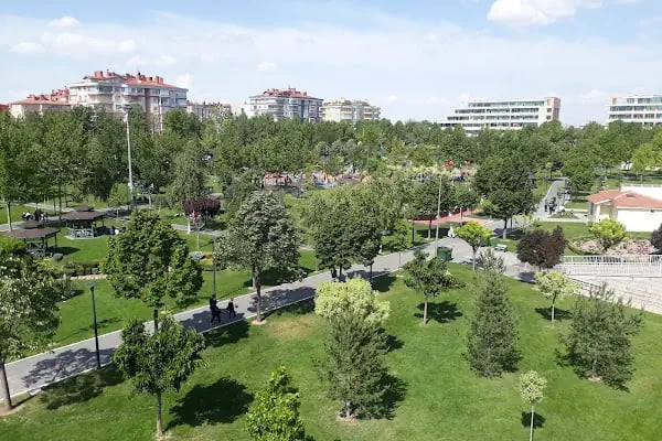 Adalet Parkı - Resim 6