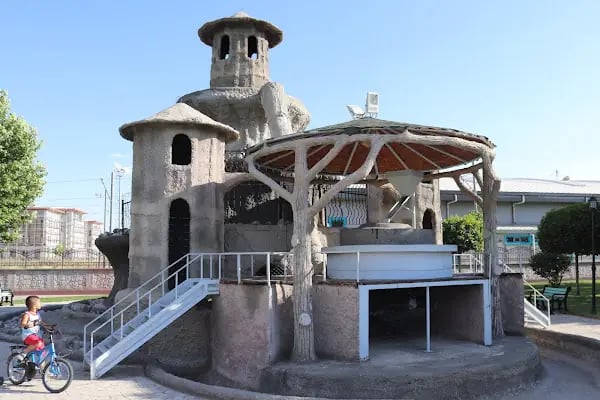 Adalet Parkı - Resim 15