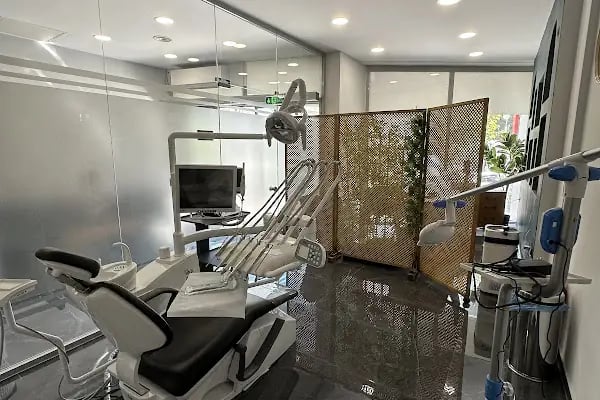 Balçova Beyza SAMANCI PEKTÜRK Diş Kliniği - Resim 8